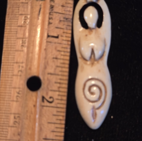 Goddess Collection Pendant, Pin, and Crystal - Picture 10 of 10